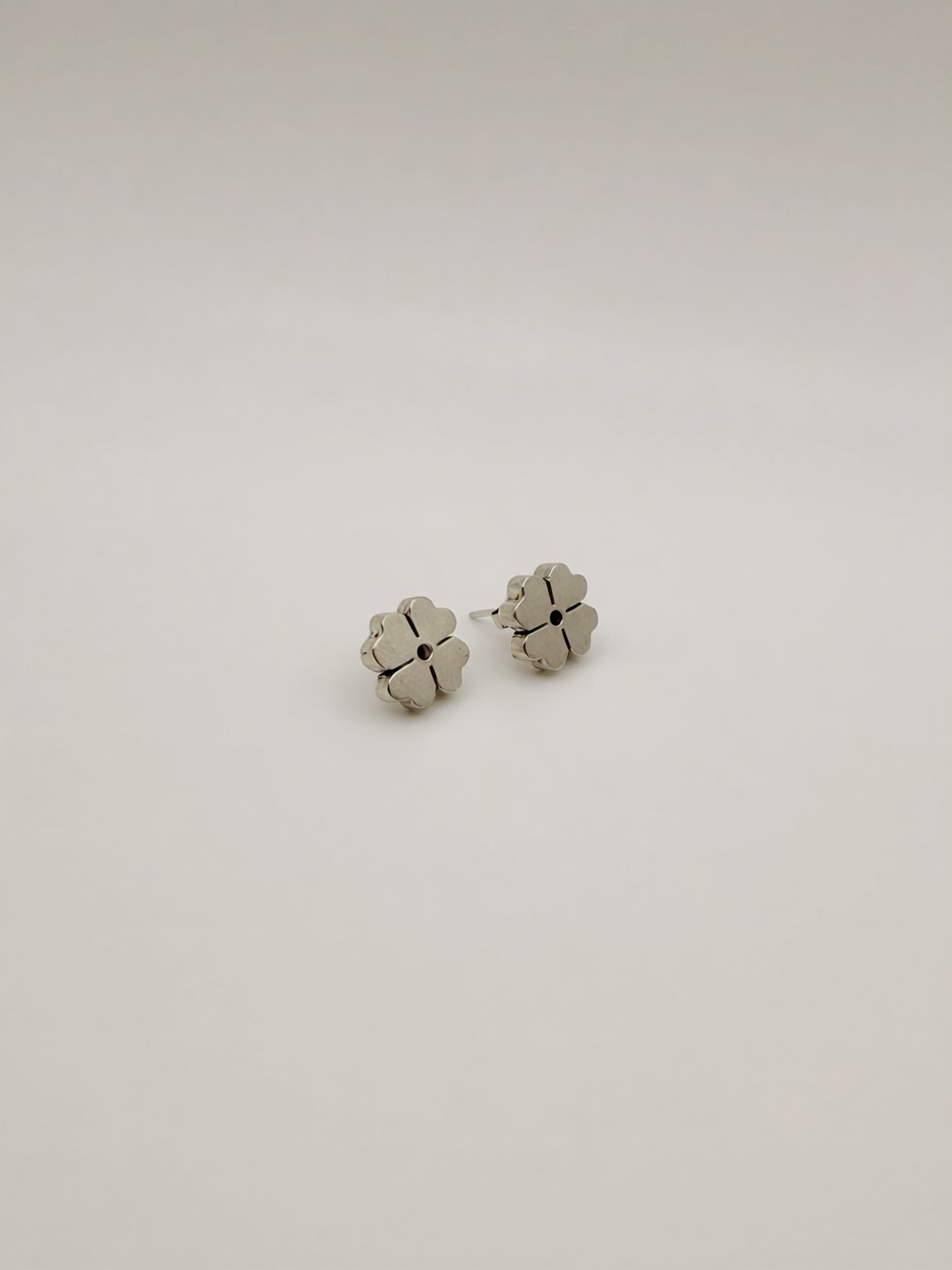 Lucky Studs