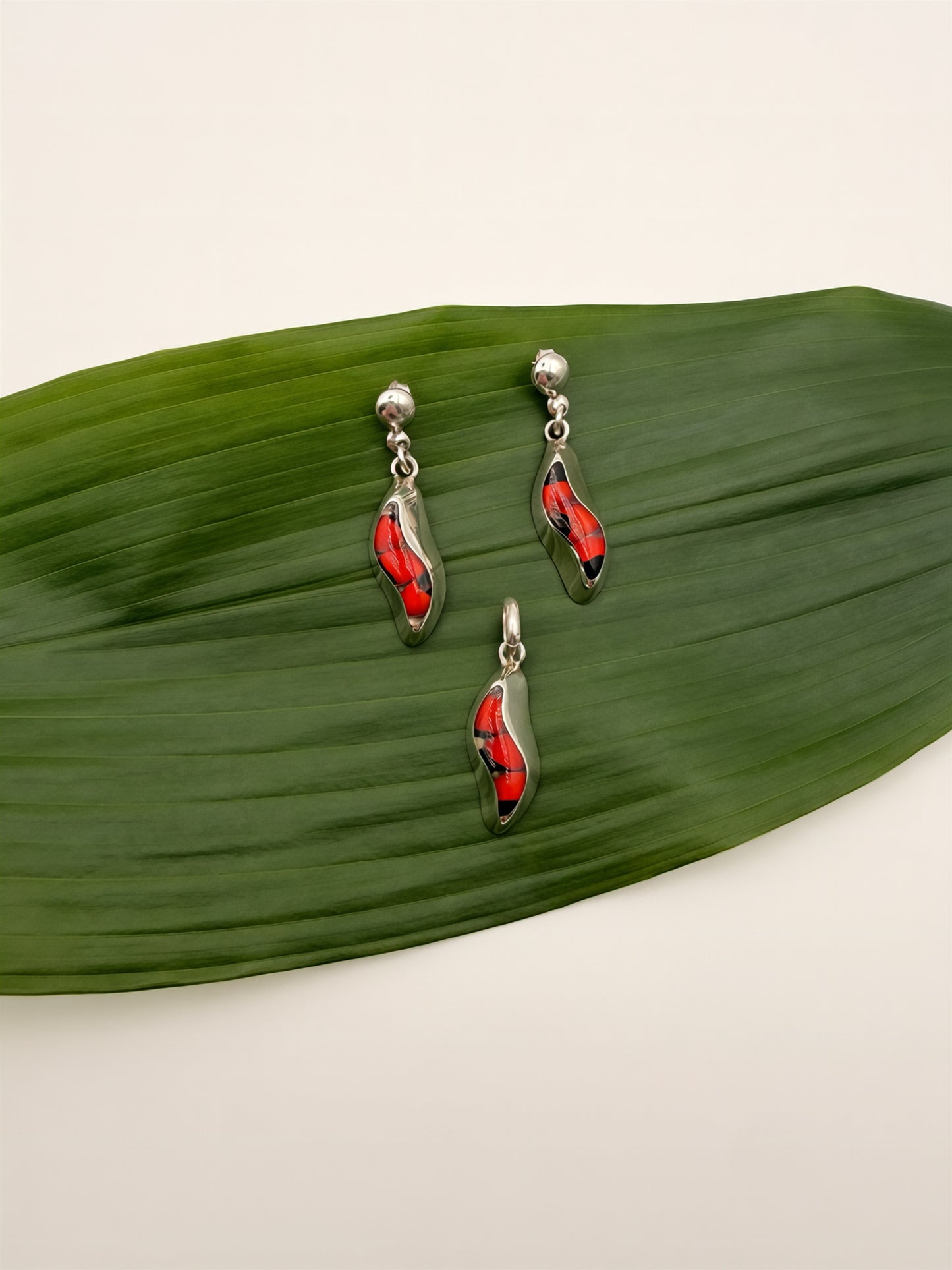 Huayruro Seed Squiggle Earring and Pendant Set