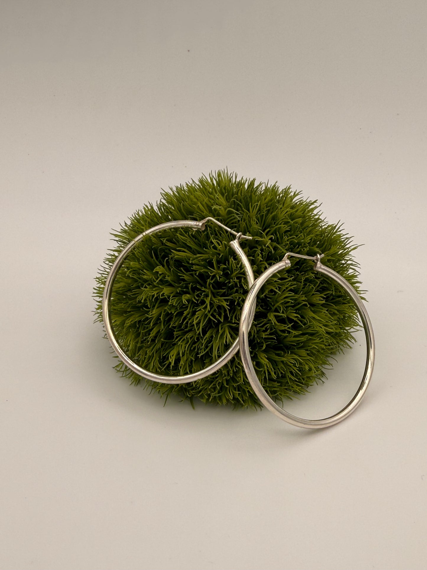Snap Close Infinity Hoops