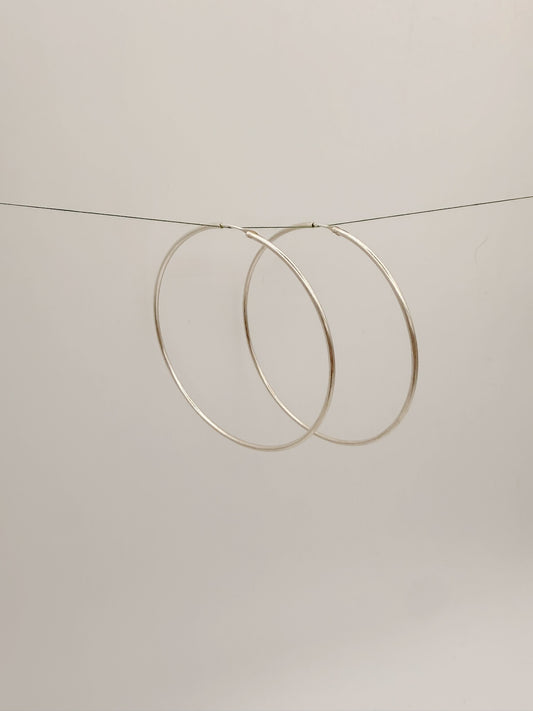 Ultra Thin Loop Infinity Hoops