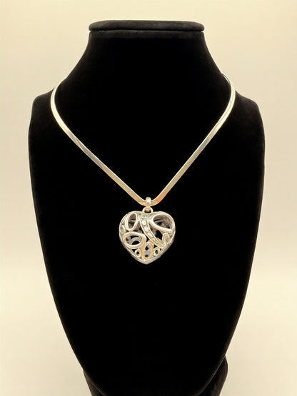 Lace Heart Pendant