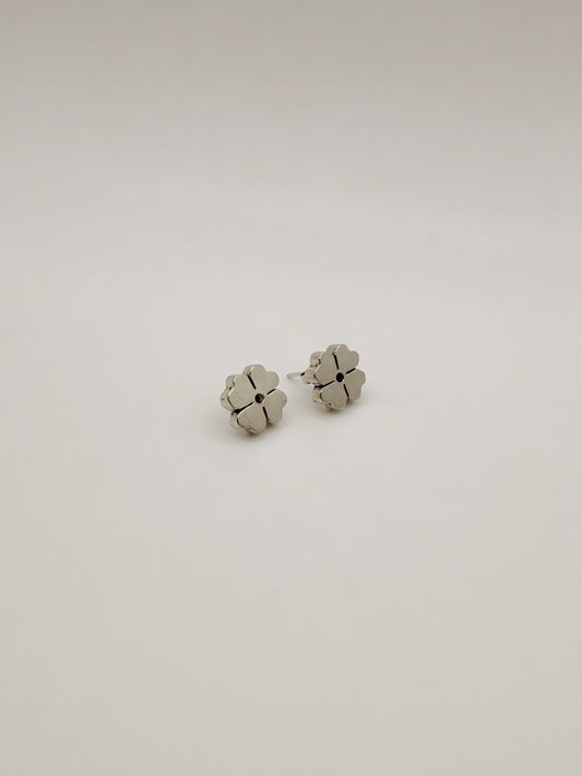Lucky Studs