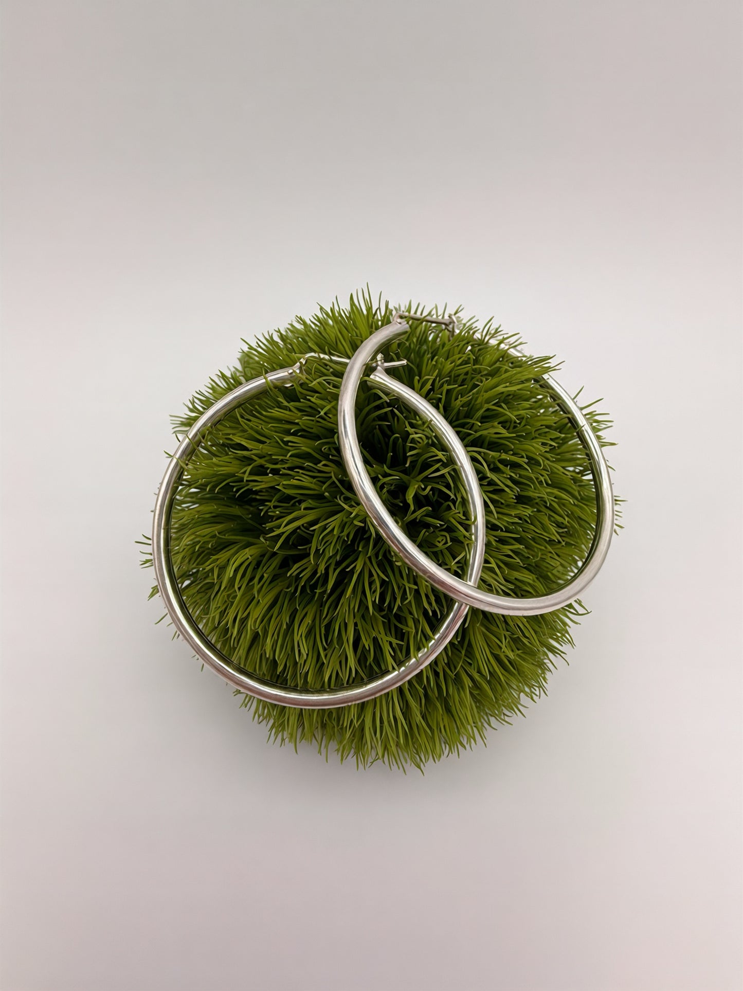 Snap Close Infinity Hoops