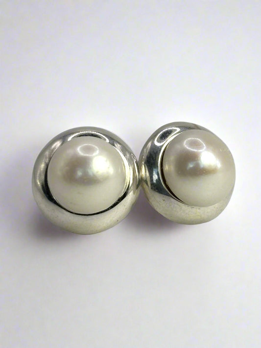 PEARL EARRINGS