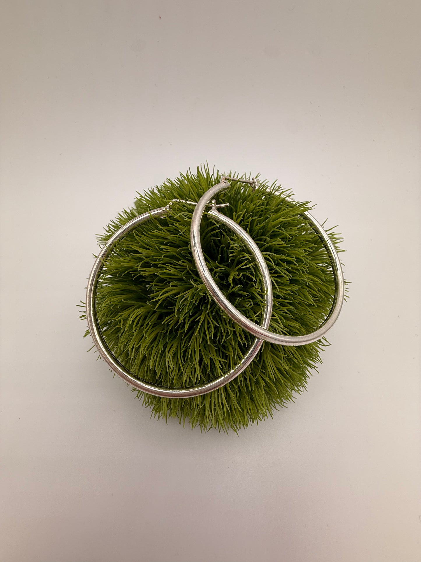 Snap Close Infinity Hoops
