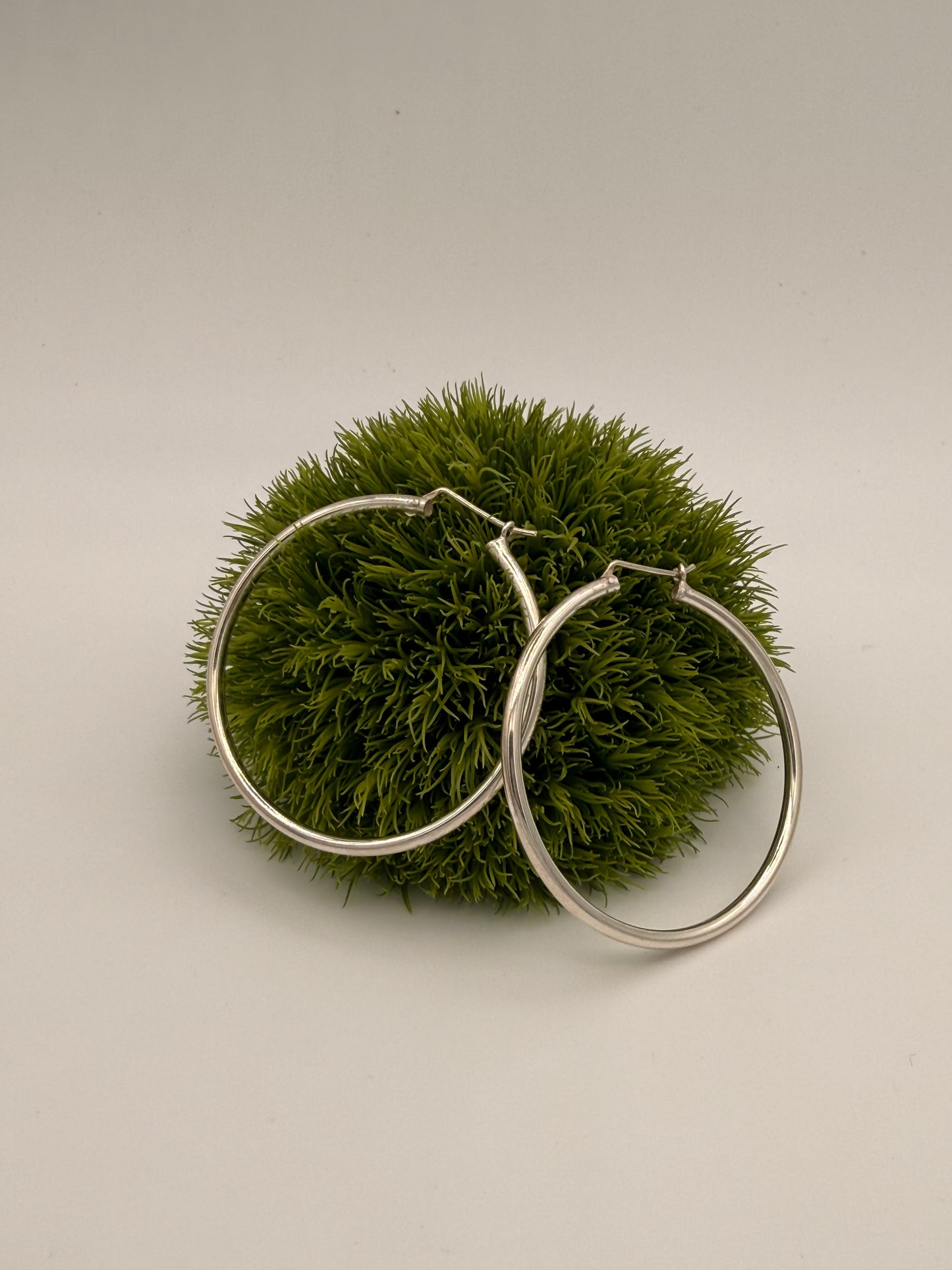 Snap Close Infinity Hoops