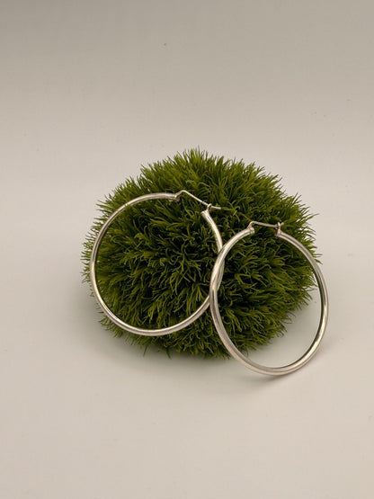 Snap Close Infinity Hoops