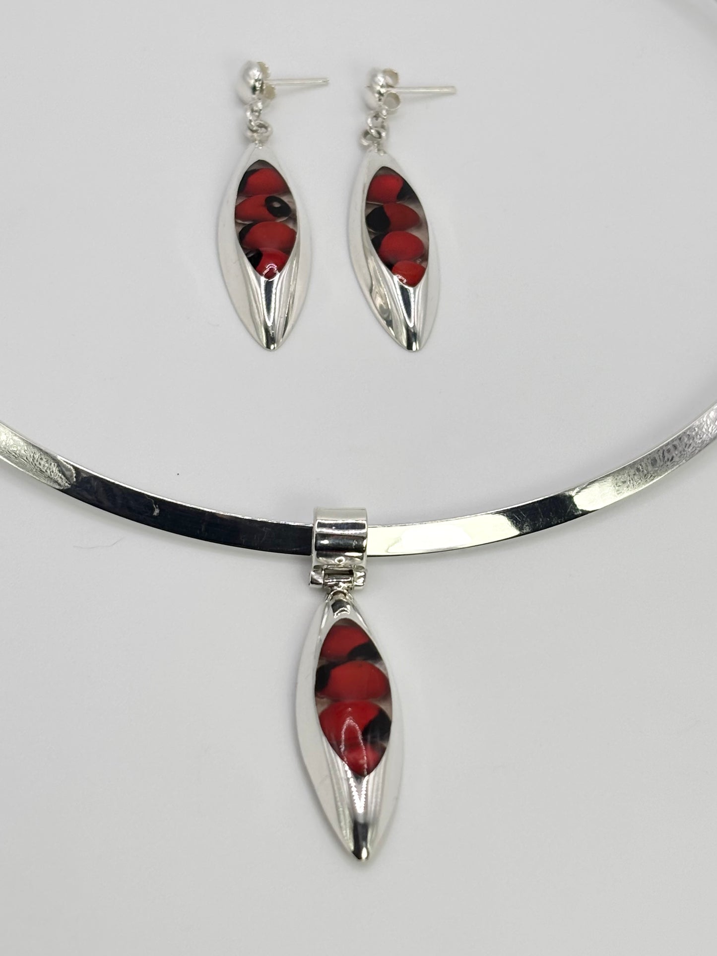 Huayruro Seed Earrings and Pendant Set